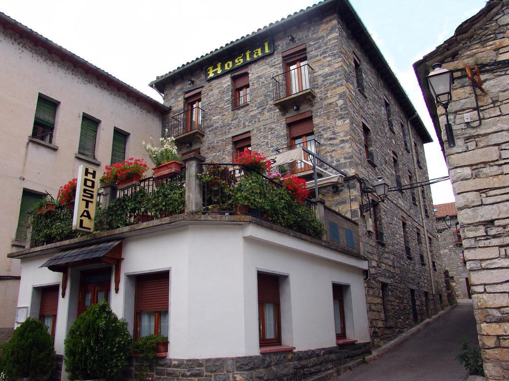 Hostal Pirineos Sarvisé Exterior photo